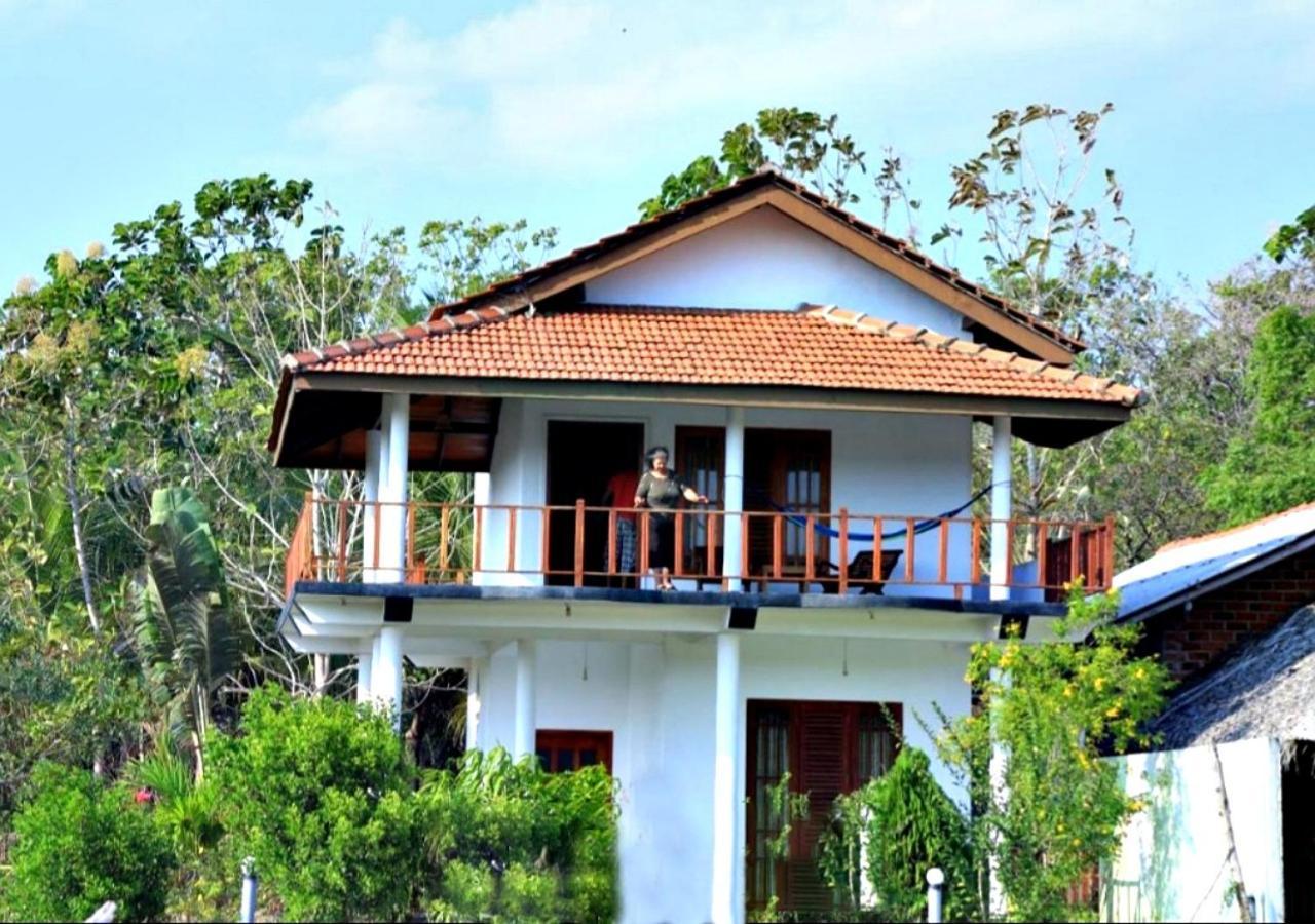 Pearl Cave Cabanas & Resturant Тангалла Экстерьер фото